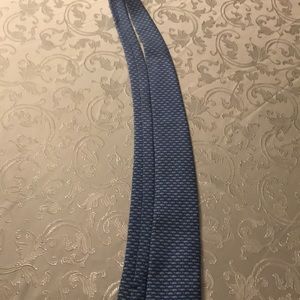Men’s vineyard vines tie
